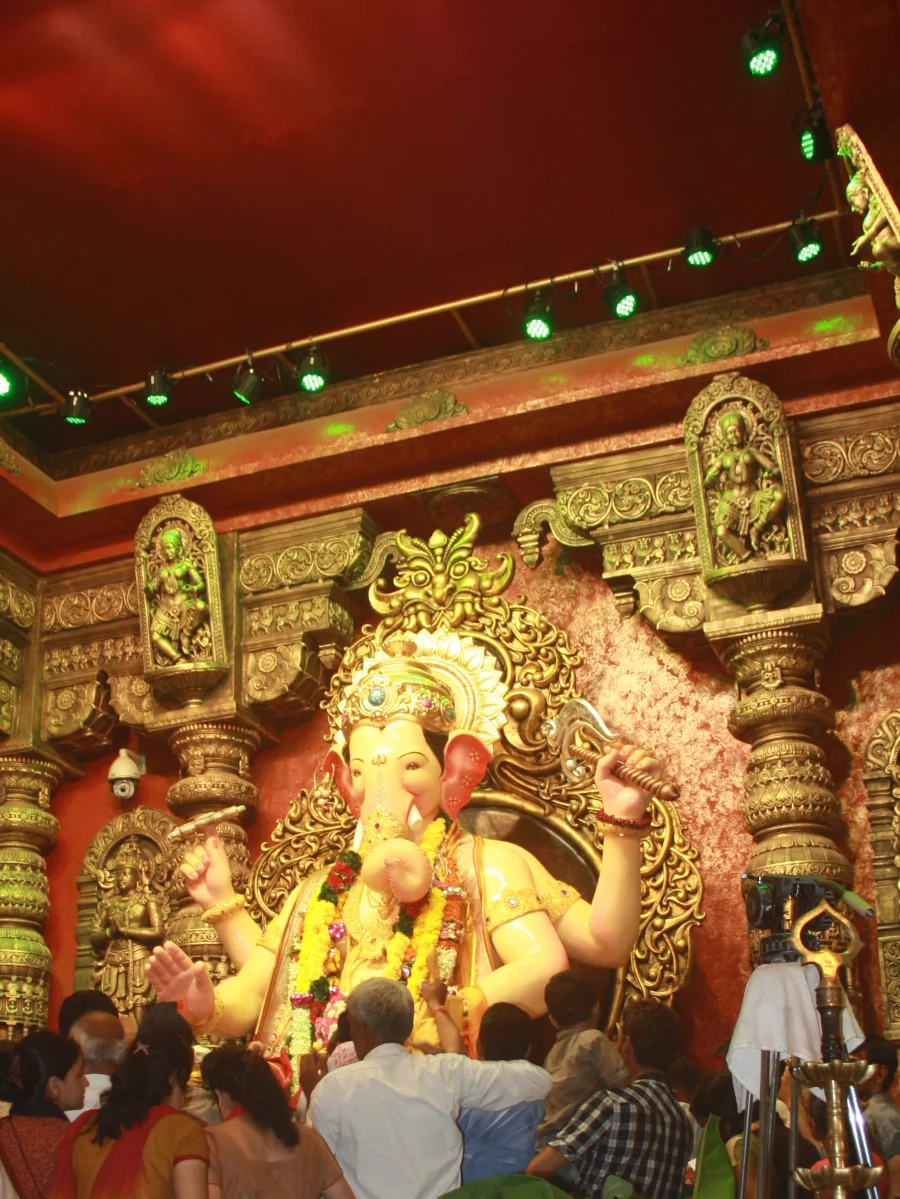 Lalbaugcha Raja Ganesh idol, Mumbai