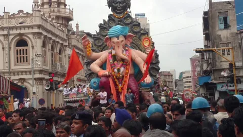 Ganesh visarjan procession near Bhagal area, Surat